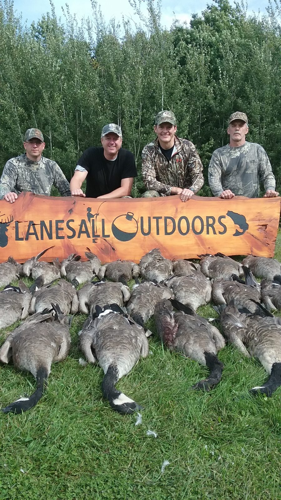 EARLY SEASON GOOSE HUNT Lane's Taxidermy and Guide Serivce